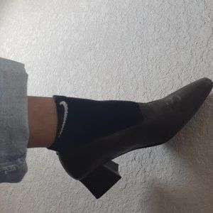 BEAUTIFUL VINTAGE PAIR OF SHOES!!!